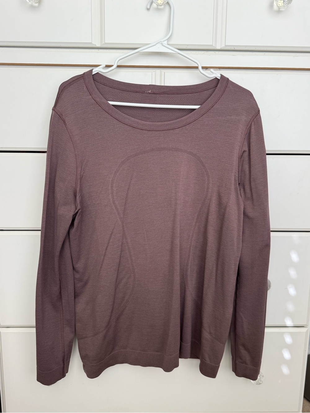 lululemon athletica Long Sleeve Crewneck Top - Mauve Pink